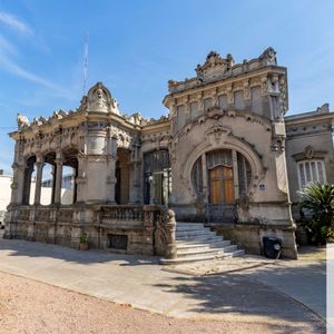 Casa En Alquiler De 5 Dormitorios C/ Cochera En Prado