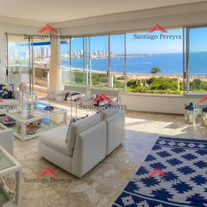Espectacular Apartamento Sobre Playa Mansa Con Hermosa Vista Al Mar
