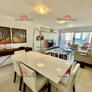 Hermoso Apartamento De 2 Dormitorios Con Parrillero Propio Y Vista A Playa Brava