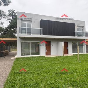 Casa A Estrenar Jardines De Cordoba Sobre Avenida 3 Dorimtorios