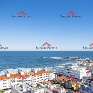 Departamento De 1 Dormitorio Y Medio En Venta En Peninsula, Vista Al Mar.