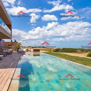 Espectacular Recidencia En Jose Ignacio, Salida Directa Al Mar