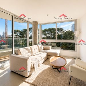 Apartamento En Venta De 3 Dormitorios En Excelente Ubicación, Punta Del Este