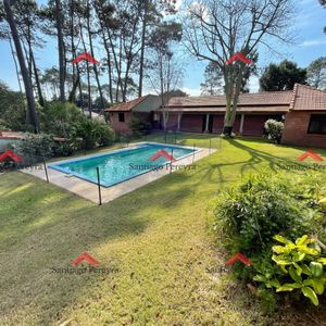 Espectacular Casa En Venta Y Alquiler Temporario En Cantegril Punta Del Este