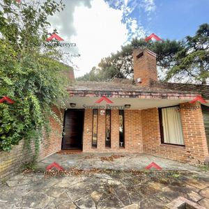 Oportunidad En San Rafael, Chalet Tradicional Con 1566 M2 De Terreno