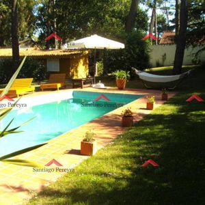 Casa De Cuatro Dormitorios Con Piscina - San Rafael