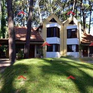 Casa En Venta En Complejo Solanas