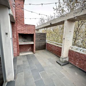 Venta Apartamento 2 Dormitorios, Garaje Y Gran Terraza Con Parrillero Barrio Sur Penthouse