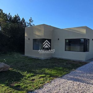 Casa Venta A Estrenar De 3 Dormitorios 2 Baños En Playa Hermosa - Renacer