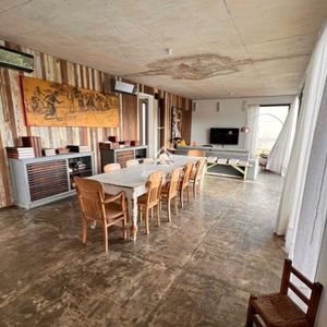 Alquiler Temporario De Maravillosa Casa A Pasos Del Mar Con 5 Dormitorios En Suite, Punta Piedras, Manantiales