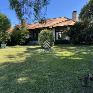 Venta De Casa 4 Dormitorios En Zona Paradas, Proxima Al Mar.