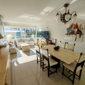 Venta Apartamento 2 Dormitorios Y Dependencia