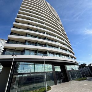 Apartamento En Venta De 3 Dormitorios C/ Cochera En Parque Miramar