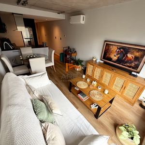 Casa En Venta C/ Cochera En Pocitos Nuevo