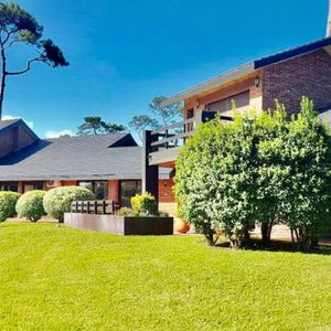 Venta Casa En Pinares A Metros Del Mar