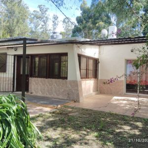 Venta Casa 4 Dormitorios Con Amplio Terreno En Palmita