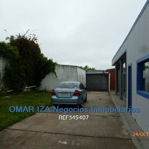 Venta Local Industrial Proximo Cno. Carrasco. Gran Terreno