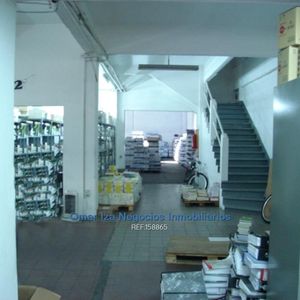Iza. Venta Local Industrial En Tres Cruces La Comercial