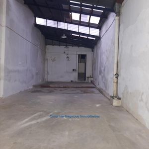 Local Comercial Con Galpon Deposito Reducto Aguada