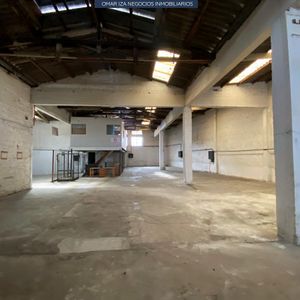 Venta Con Renta Local Industrial Deposito Galpon Atahualpa