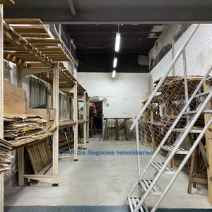 Venta Con Renta Local La Comercial Deposito Industria
