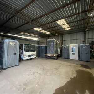 Venta Con Renta Local En Interbalnearia Y Av Perez Buttler