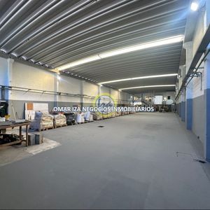 Alquiler Local Industrial Sobre Gallinal, Galpon, Deposito, 1000m2, Excelente Ubicacion