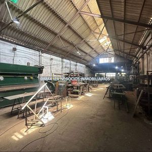 Venta Local Industrial En Pérez Castellanos, Galpón + Vivienda + Explanada. Ideal Industria O Depósito
