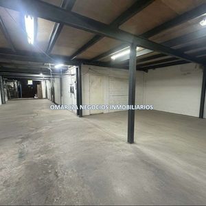 Venta Local Industrial, Comercial O Deposito. Galpon En La Comercial