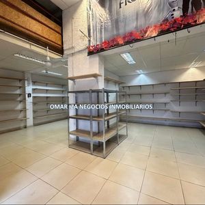 Venta O Alquiler Local Comercial Zona Barrio Reus, Showroom, Deposito, Excelente Ubicacion