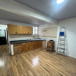 Alquiler Apto Tipo Casa En Aguada, Planta Alta 4 Dormitorios
