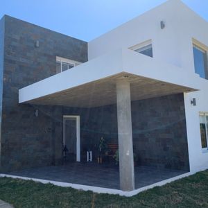 Moderna Casa Con Vista Al Mar
