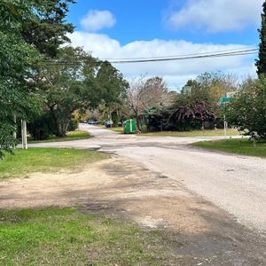 Pinares , Dos Casas En Un Mismo Padrón