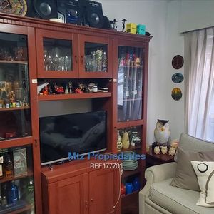 Buen Apartamento De Dos Dormitorios Frente A Parque Batlle