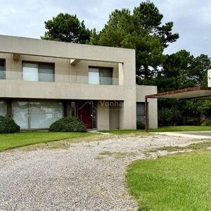 Alquiler Casa VIñedos De La Tahona 3 Dormitorios + Servicio