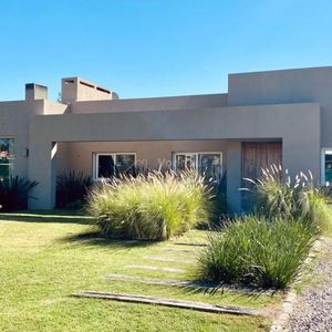 Casa En Barrio VIñedos De La Tahona