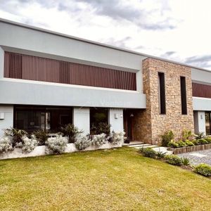 Casa En Venta San Nicolas, 5 Dormitorios