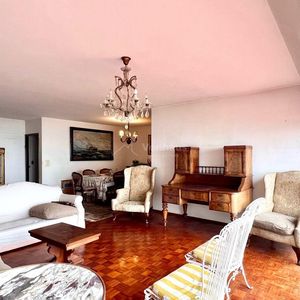 Apartamento En Venta 4 Dormitorios Y Servicio Rambla Punta Carretas