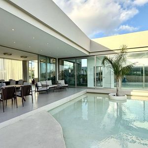 Casa En Venta VIñedos De La Tahona 3 Dormitorios En Suite + Servicio