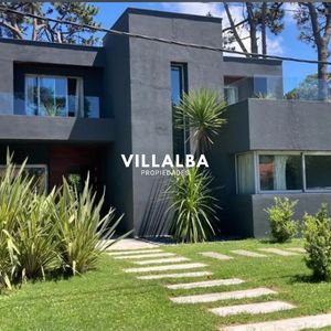 Oportunidad En Venta - Playa Mansa! 3 Dormitorios