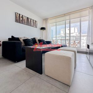 Alquiler Temporal, Apartamento De1dormitorio Y Medio En Torre Yoo Punta.