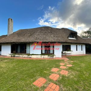 Cabaña En Venta Cerca Del Mar, Punta Del Este
