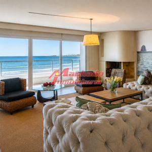 Vende Apartamento Con Vista Al Mar, De 4 Dormitorios En Brava, Punta Del Este