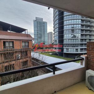 Apartamento A La Venta De 1 Dormitorio En Roosevelt