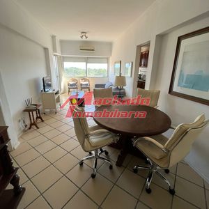Alquiler Y Venta De Apartamento De Dos Dormitorios En Punta Del Este
