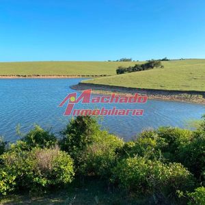 Venta De Chacra Con Lago En Garzon