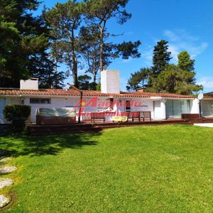 Casa En Venta De 3 Dormitorios En Punta Del Este