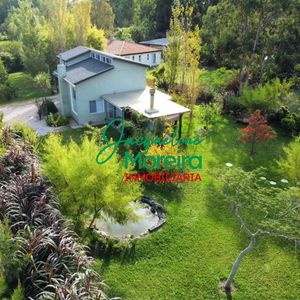 \"guayubira\" Moderna Y Luminosa Casa En Venta Con Gran Jardín A 200mts Del Mar Bella Vista