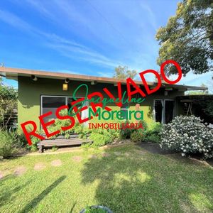 **c101509** Villa Campesino Es Una Casa En Venta En Playa Verde Con Un Jardín De Ensueño