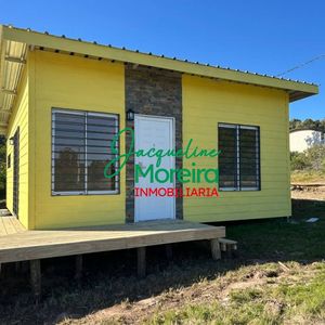**c101725** - Amarilla- Casa En Alquilar Anual En Playa Verde